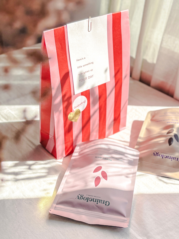 Geschenkset: Geschenkverpackung, 2 x Granola, inkl. Versand